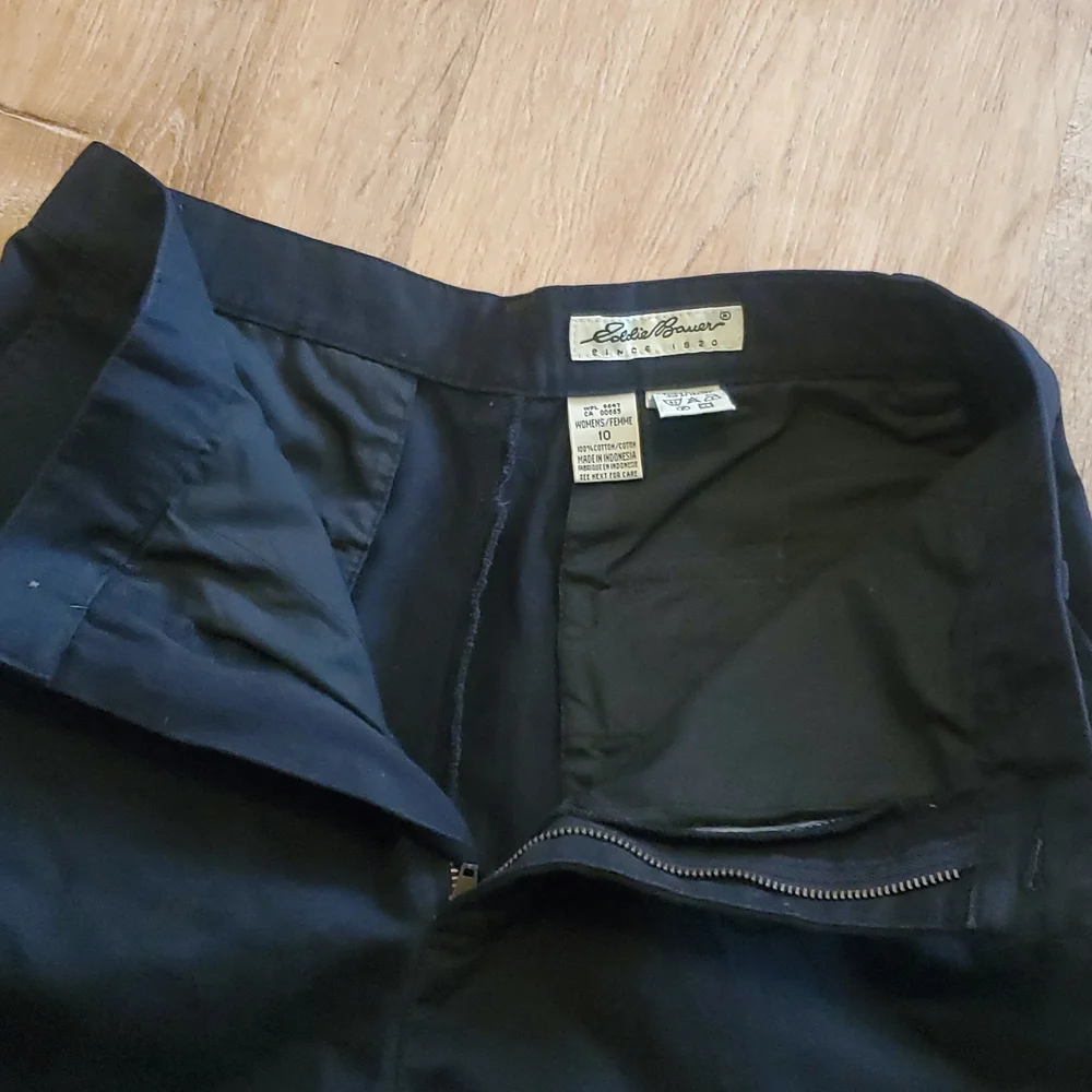 Eddie Bauer women's black shorts size 10 - Picture 4 of 13